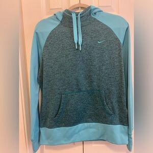 Nike Women’s Therma-Fit Hoodie